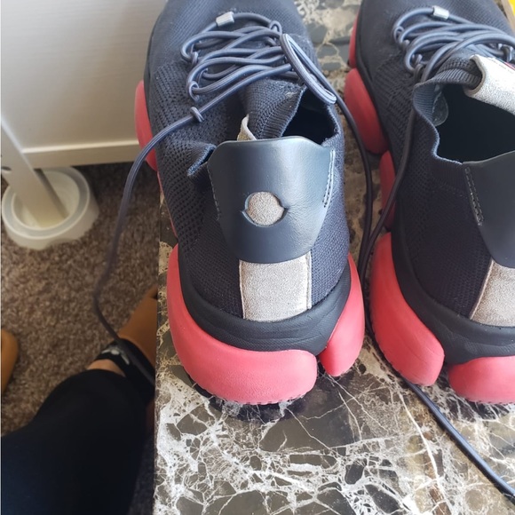 Moncler shoes - Picture 5 of 8